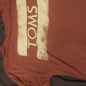 Retro inspired graphic vintage soft wash graphic tee from toms